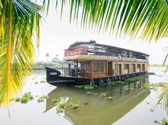 OYO 24920 Indraprastha Royal Castle Sharing Houseboat, Alleppey OYO 24920 Indraprastha Royal Castle Sharing Houseboat, Alleppey