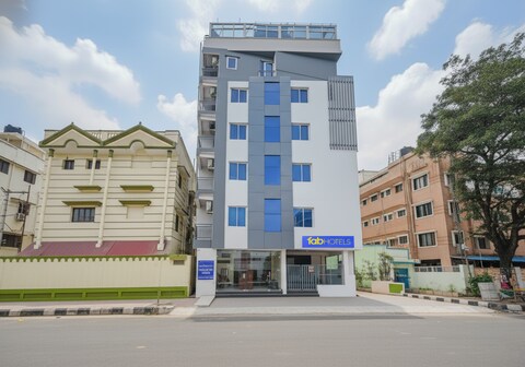 FabHotel Crystal Suites - Near Marathahalli Junction