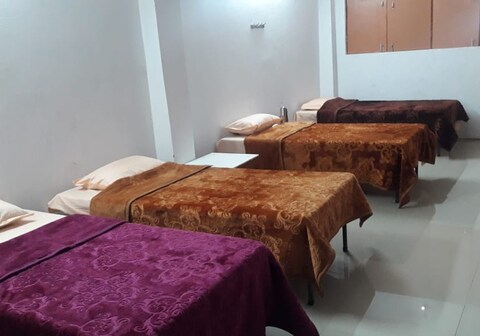 Nityanand Guest House