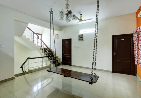 Hotel O Vaishnavi Stays