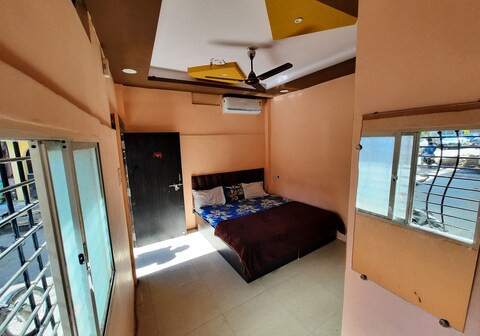 Mrityunjay Yatri Niwas