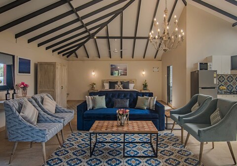 StayVista at Penthouse @ Mawi Summers