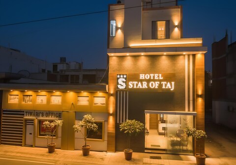 Hotel Star of Taj - 5 mins from Taj Mahal East Gate