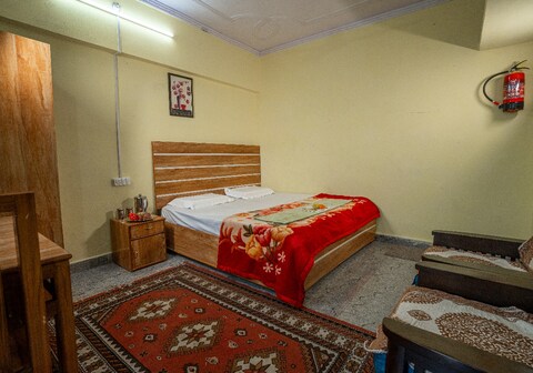 Sundar Homestay