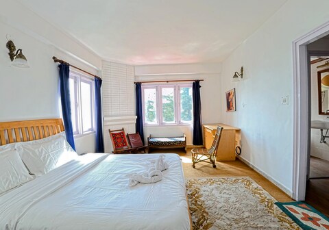 Prime Jakhoo Hill Appartment by Kalawati Homes