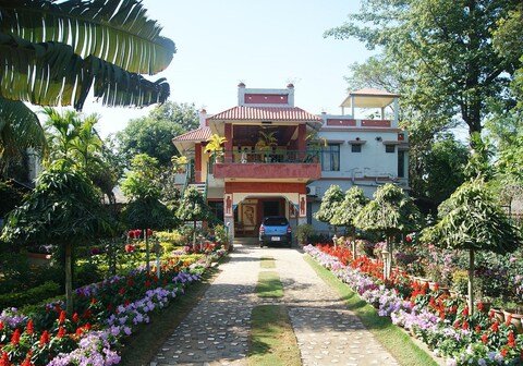 Rater Tara Diner Rabi Guest House