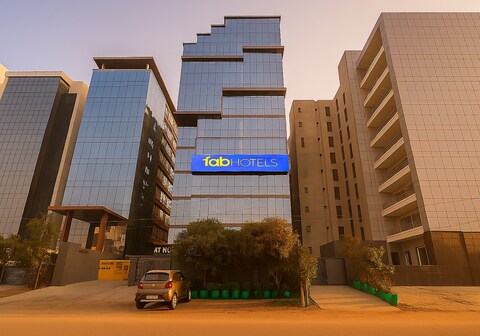 FabHotel Prime Elegance Suites