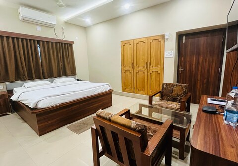 Prabhukrupa Residency, Bhubaneswar - 2 Mins Walk From Railway Station