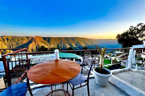 Meili Resort