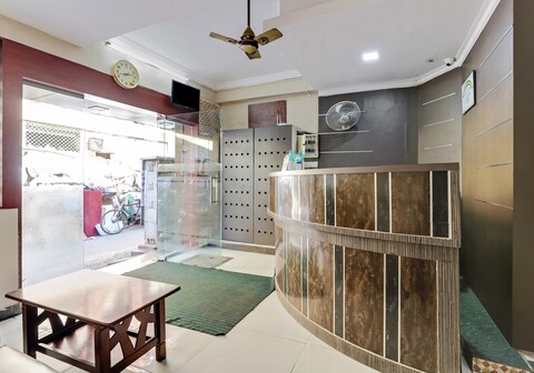 SPOT ON Grand Residency