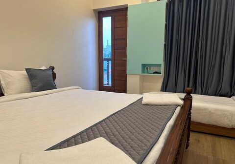 Serene Villa Charming 2BHK Villa with Roof Swing Cozy Balcony