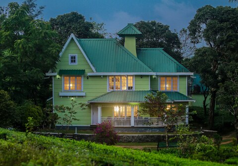 Alpine Vagamon by VOYE HOMES