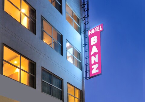 Hotel Banz Delhi Airport