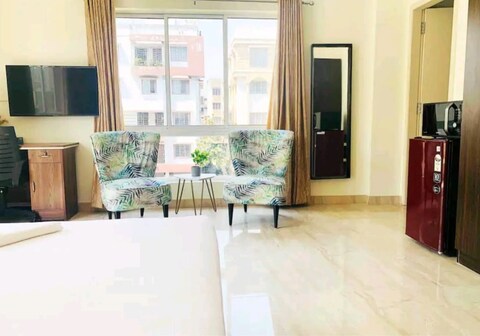 BluO Lake View Studio NewTown, Terrace Garden, Gym