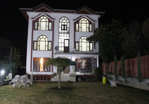 Pallas Inn Resorts, Srinagar