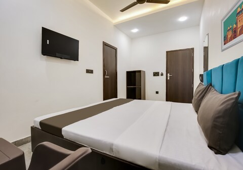 Hotel O HG Residency