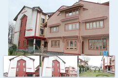 Hotel Marvilla, Srinagar Hotel Marvilla, Srinagar