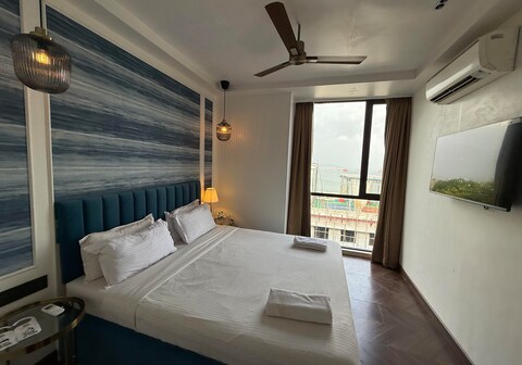 Palm Breeze Hotel - Colaba