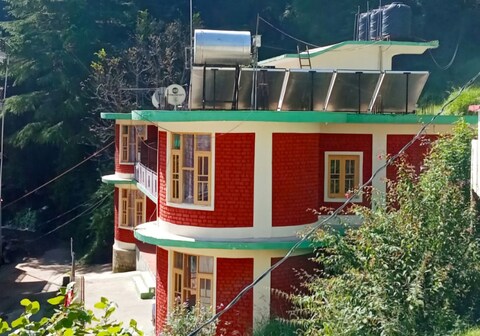 Out of the Blue, Guest House