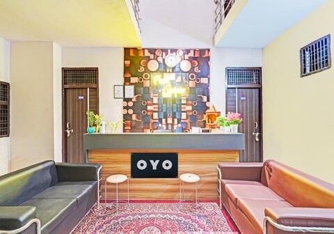 Hotel O Four Square Guest House