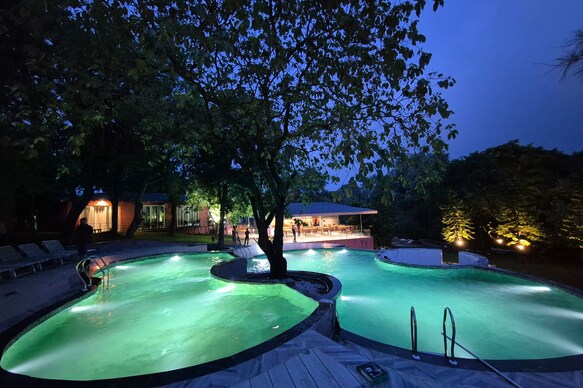 Citrus Prime Hill Queen Resort