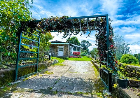 The British Villa by Xacro xperiences.