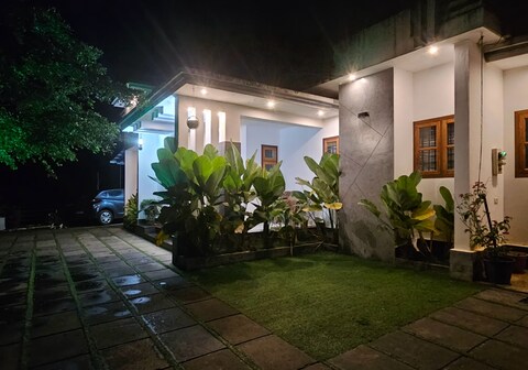 Peace Lilly Homestay