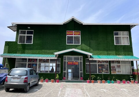 Rock Wood Hotel