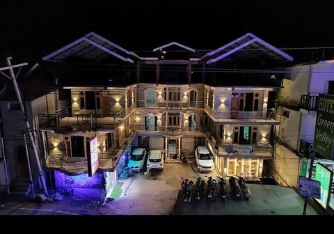 Narayan Guest House