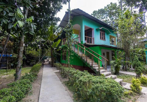 Rhino Cottage manas