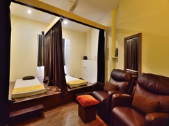 Hotel CrossRoads, Delhi Hotel CrossRoads, Delhi