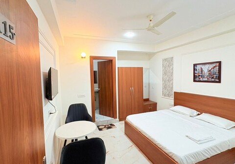 Hotel O Roseate Hotel