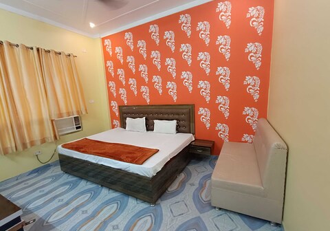 Hotel O Home HR Homes