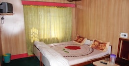 Aar Kay Hotel, Srinagar Aar Kay Hotel, Srinagar
