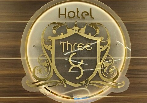 Hotel The 38 (Three Eight)