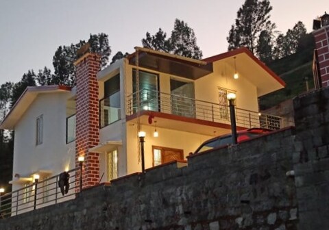 Moon stone villa