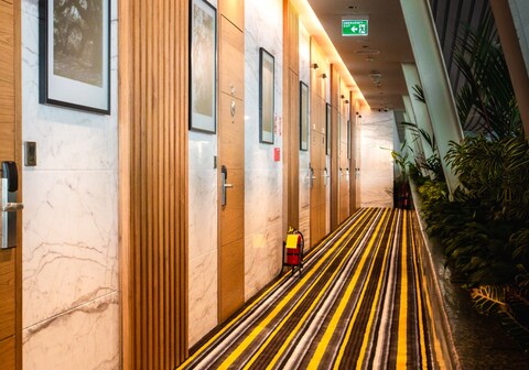 080 Transit Hotel Terminal 1