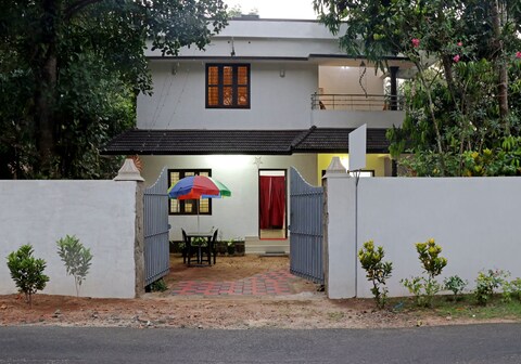 Marari Asphodel Beach Homestay