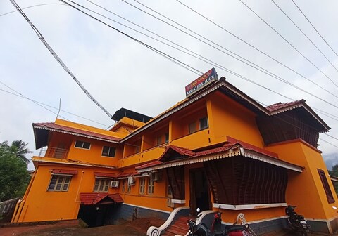 Ashwathi Tourist Home
