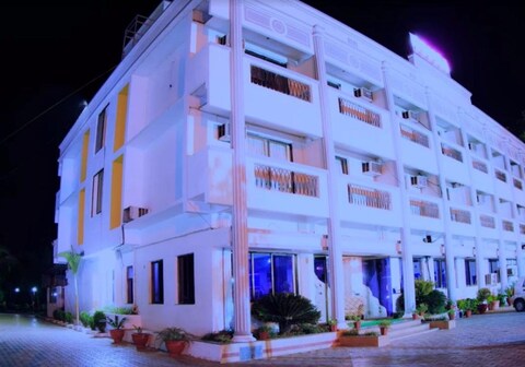 Dadra Adventure Resort