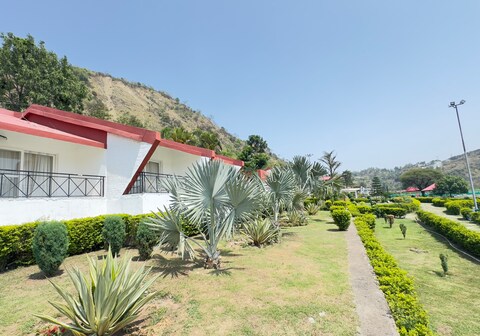 Tikkar Taal Tourist Resorts