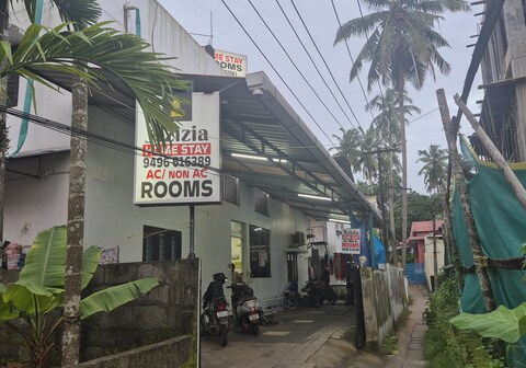 Azizia Apartments near MIMS Hospital