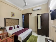 OYO 709 Hotel Cross Winds, Delhi OYO 709 Hotel Cross Winds, Delhi