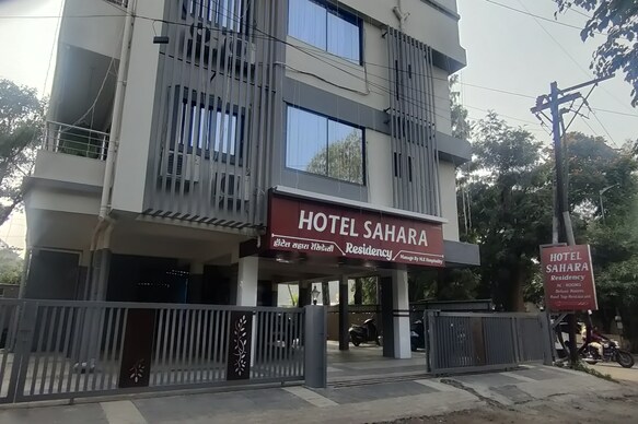 Hotel Sahara Residency