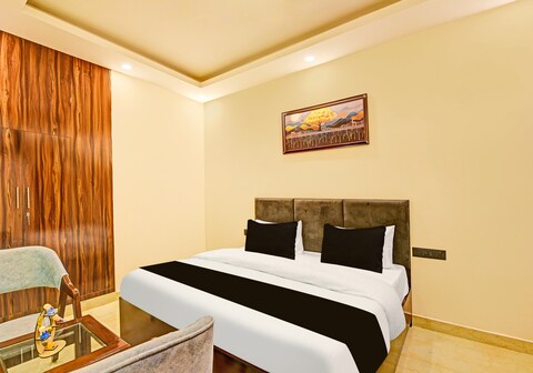 Hotel O Charmwood Inn