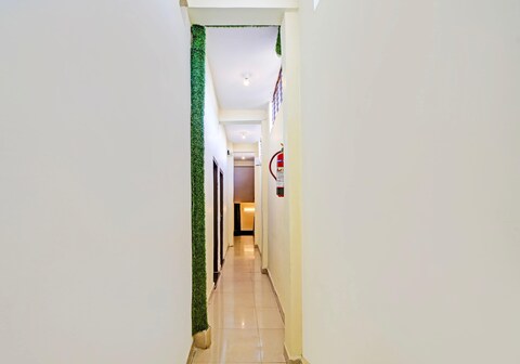 Super Hotel O York Residency