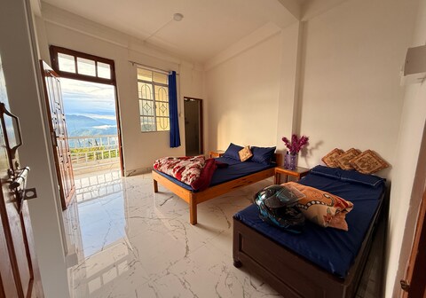 Thulung Homestay by HikeSike