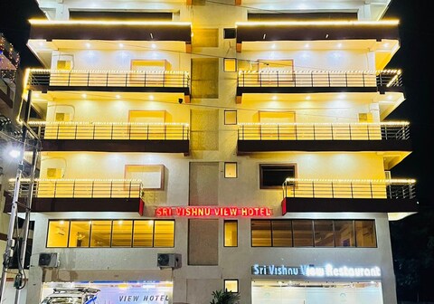Sri Vishnu View Hotel
