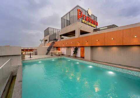 Pravasa Hotel Vijayapura