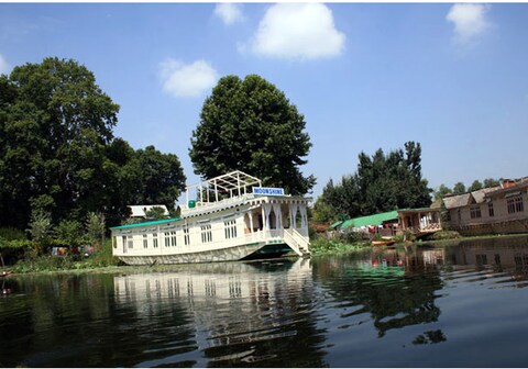 Moon Shine Houseboats